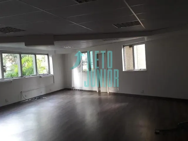 Conjunto com 231m², à venda ou para alugar, no bairro Vila Olímpia em São Paulo
