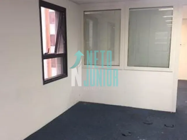 Conjunto com 102m², à venda ou para alugar, no bairro Vila Olímpia em São Paulo