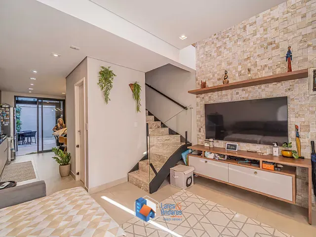 Outro com 170m² 2 quartos e 3 banheiros, à venda, no bairro Granja Viana em Cotia