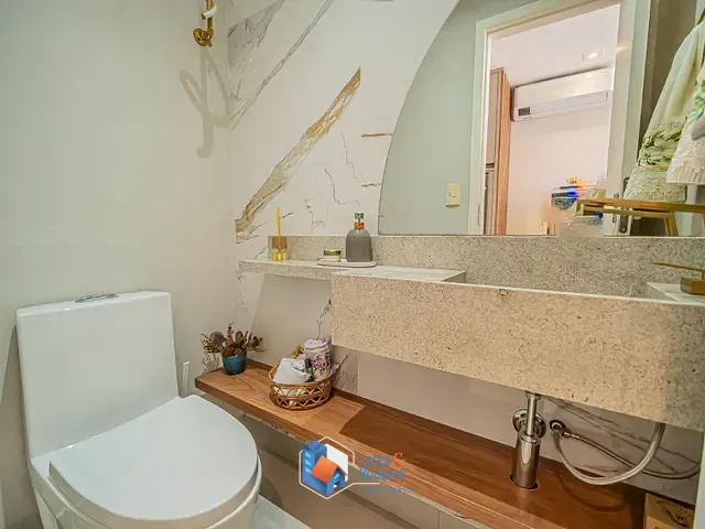 Outro com 170m² 2 quartos e 3 banheiros, à venda, no bairro Granja Viana em Cotia