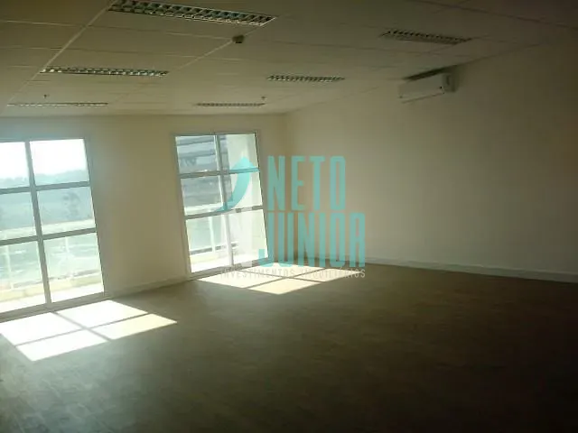 Conjunto com 69m², à venda ou para alugar, no bairro Vila Cordeiro em São Paulo