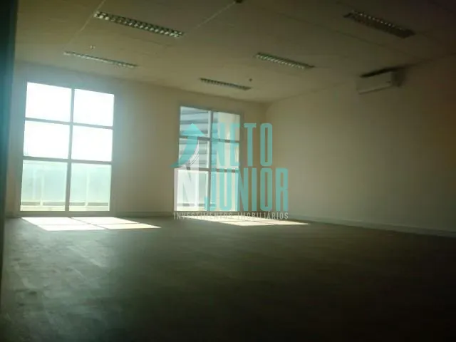 Conjunto com 69m², à venda ou para alugar, no bairro Vila Cordeiro em São Paulo