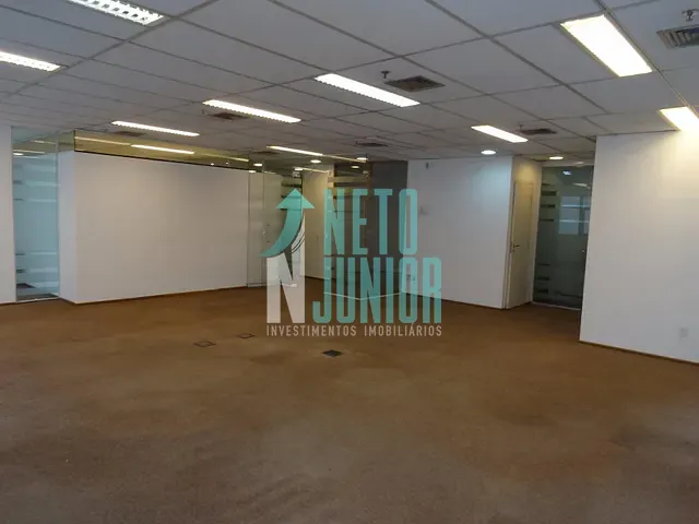 Conjunto com 200m², para alugar, no bairro Itaim Bibi em São Paulo