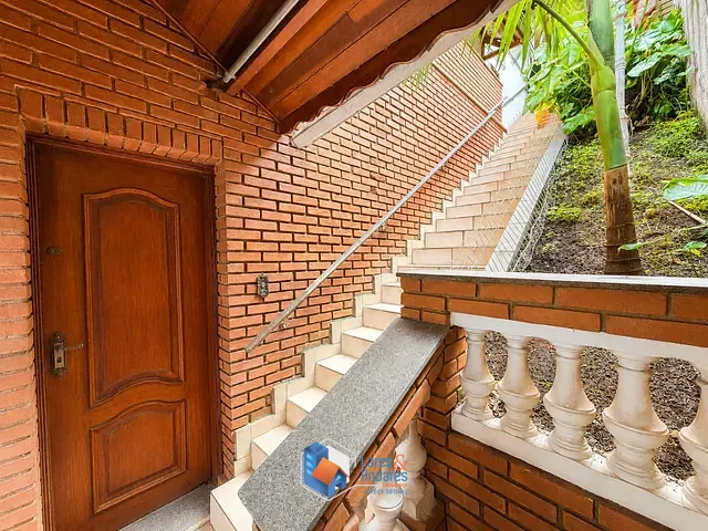 Outro com 240m² 3 quartos e 2 banheiros, à venda, no bairro Suíssa em Ribeirão Pires