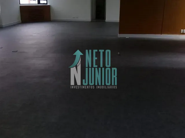 Conjunto com 140m², para alugar, no bairro Cidade Monções em São Paulo