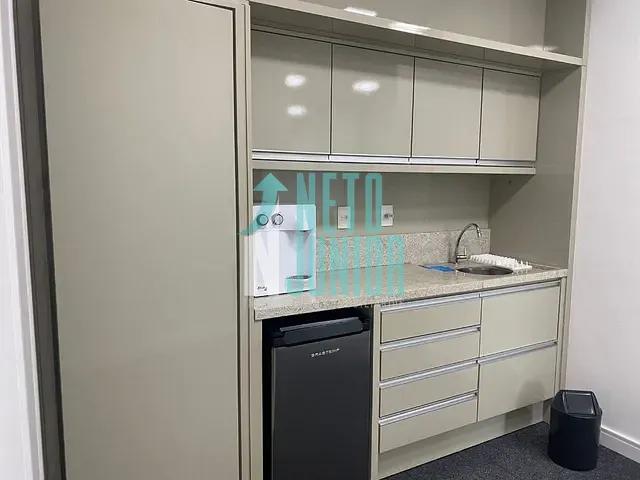 Conjunto com 83m², para alugar, no bairro Vila Cordeiro em São Paulo