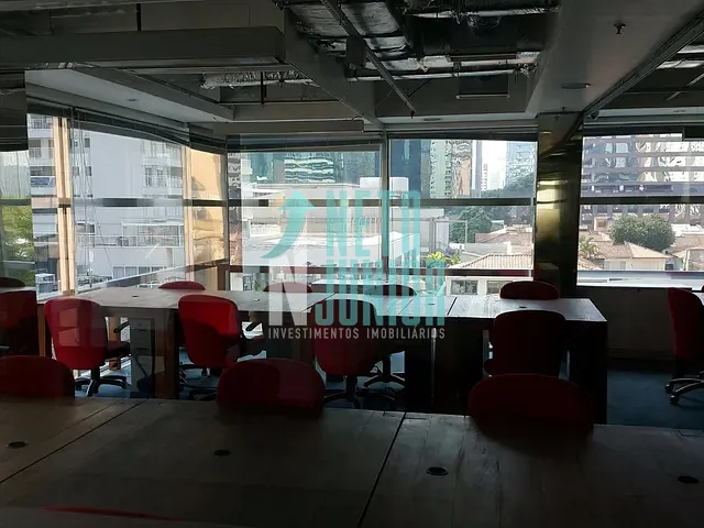 Conjunto com 200m², para alugar, no bairro Vila Olímpia em São Paulo
