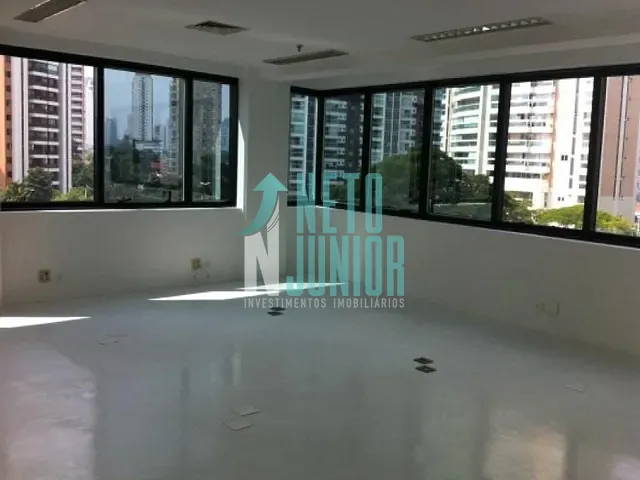 Sala com 73m², para alugar, no bairro Brooklin em São Paulo