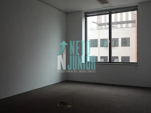 Conjunto com 180m², à venda ou para alugar, no bairro Itaim Bibi em São Paulo
