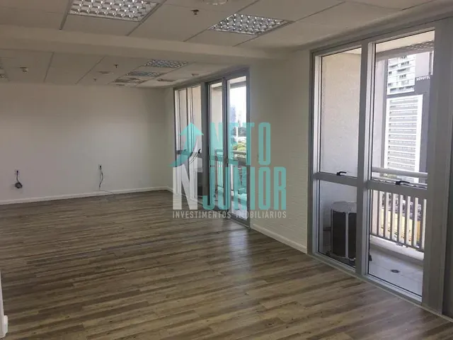 Conjunto com 100m², à venda ou para alugar, no bairro Vila São Francisco em São Paulo