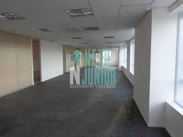 Conjunto com 544m², para alugar, no bairro Cidade Monções em São Paulo