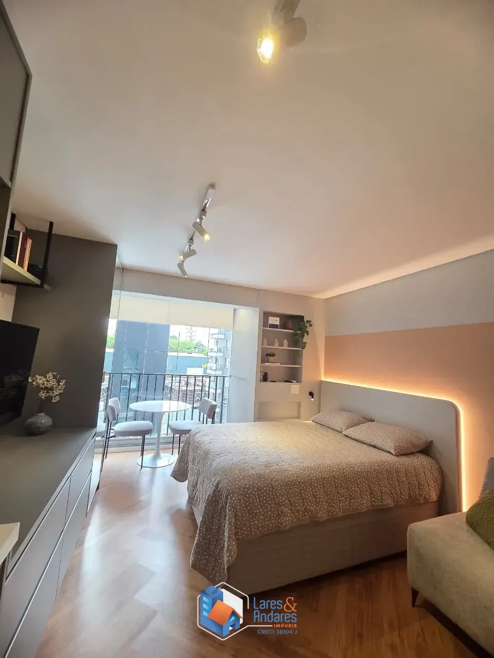 Apartamento, 1 quarto, 27 m² - Foto 2