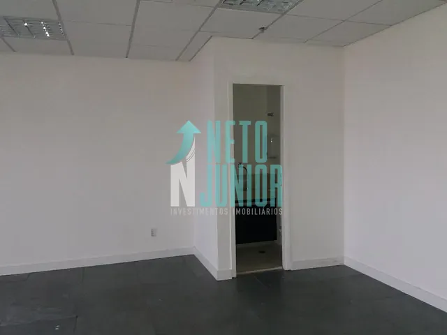 Conjunto com 141m², à venda ou para alugar, no bairro Vila São Francisco em São Paulo