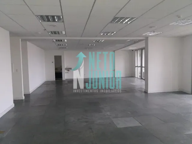 Conjunto com 141m², à venda ou para alugar, no bairro Vila São Francisco em São Paulo