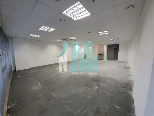 Sala com 96m², para alugar, no bairro Brooklin em São Paulo