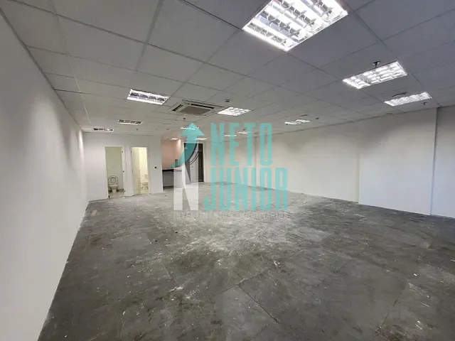 Sala com 96m², para alugar, no bairro Brooklin em São Paulo