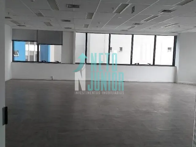 Conjunto com 137m², para alugar, no bairro Jardim Paulistano em São Paulo