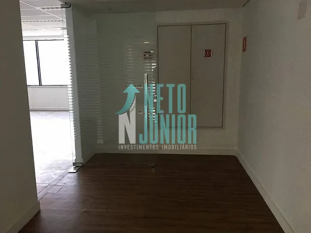 Conjunto com 476m², para alugar, no bairro Jardim Paulistano em São Paulo
