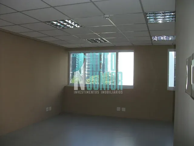 Conjunto com 36m², à venda, no bairro Cidade Monções em São Paulo