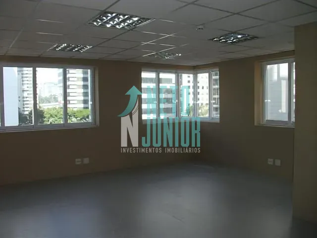 Conjunto com 36m², à venda, no bairro Cidade Monções em São Paulo