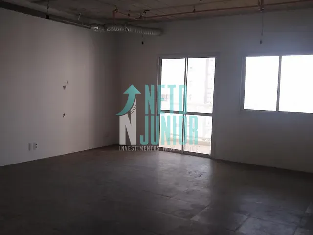 Conjunto com 42m², para alugar, no bairro Brooklin Novo em São Paulo