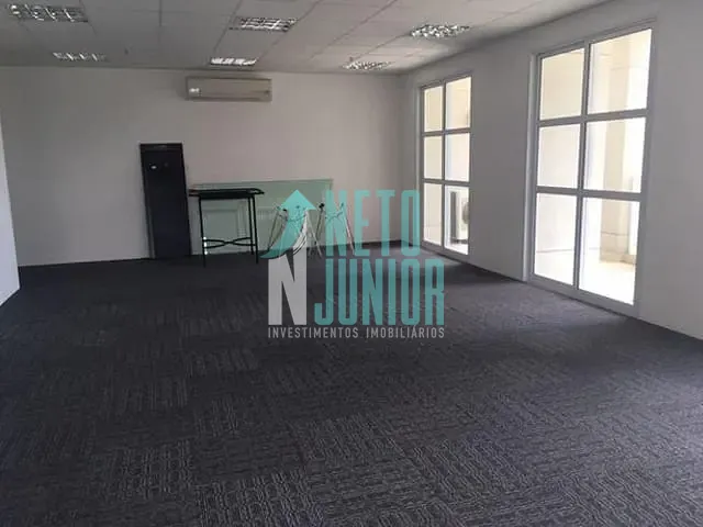 Conjunto com 84m², para alugar, no bairro Vila Cordeiro em São Paulo