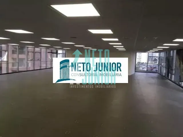 Conjunto com 300m², à venda ou para alugar, no bairro Itaim Bibi em São Paulo