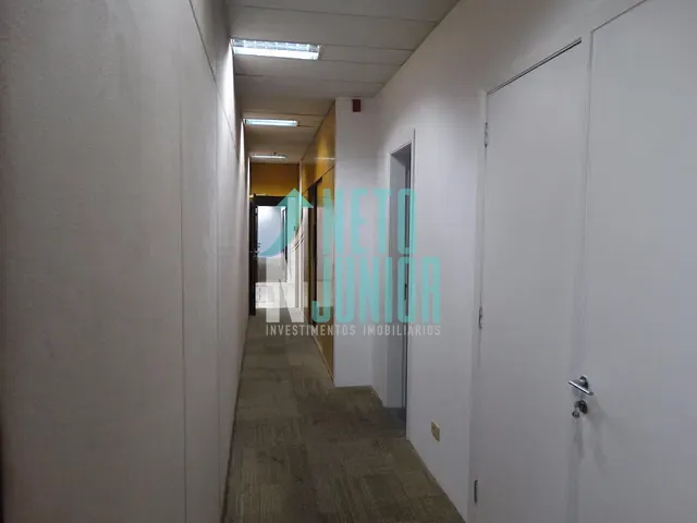 Conjunto com 242m², para alugar, no bairro Vila Nova Conceição em São Paulo