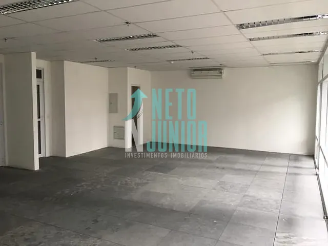 Conjunto comercial com 138m², à venda ou para alugar, no bairro Brooklin Novo em São Paulo