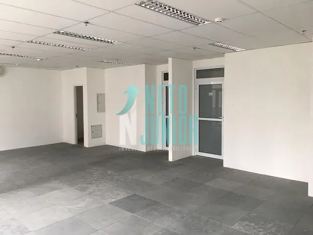 Conjunto comercial com 138m², à venda ou para alugar, no bairro Brooklin Novo em São Paulo