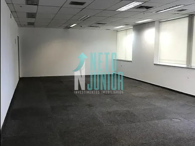 Conjunto com 503m², para alugar, no bairro Chácara Santo Antônio em São Paulo