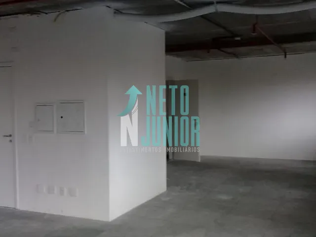 Conjunto com 125m², à venda ou para alugar, no bairro Itaim Bibi em São Paulo