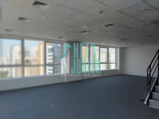 Conjunto com 292m², à venda, no bairro Moema em São Paulo