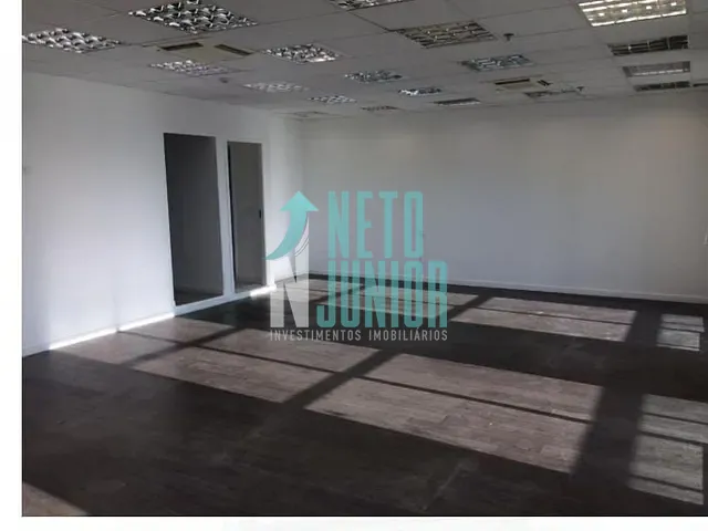 Conjunto com 138m², para alugar, no bairro Vila Cordeiro em São Paulo