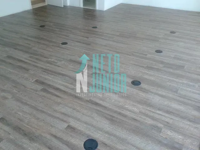 Conjunto com 57m², à venda ou para alugar, no bairro Itaim Bibi em São Paulo