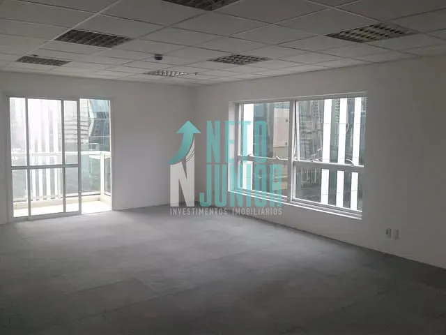 Conjunto com 85m², à venda ou para alugar, no bairro Brooklin Novo em São Paulo