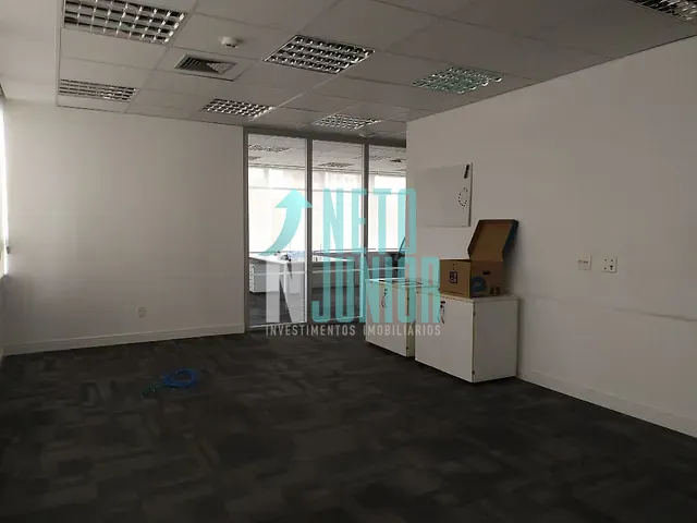 Conjunto com 252m², para alugar, no bairro Indianópolis em São Paulo