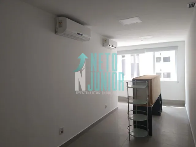 Conjunto com 50m², para alugar, no bairro Indianópolis em São Paulo
