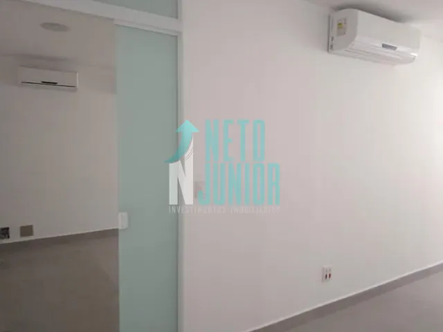Conjunto com 50m², para alugar, no bairro Indianópolis em São Paulo
