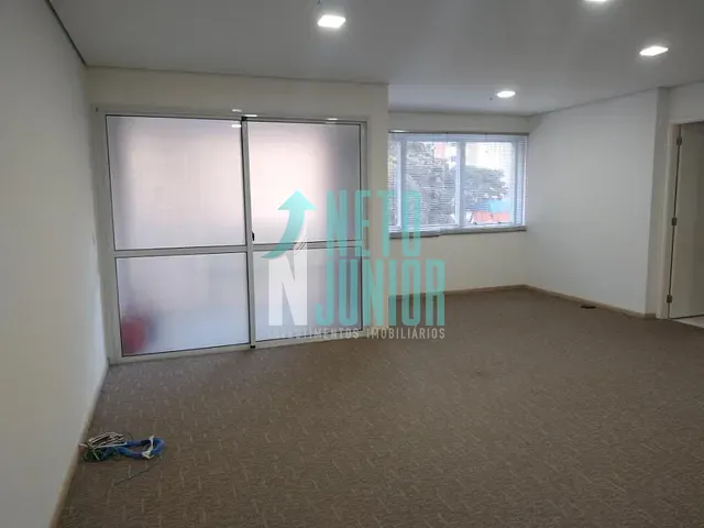 Conjunto com 50m², para alugar, no bairro Indianópolis em São Paulo