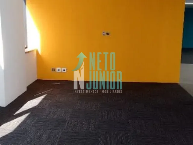 Sala com 249m², para alugar, no bairro Cidade Monções em São Paulo