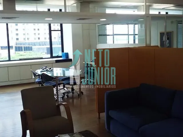 Conjunto com 400m², à venda ou para alugar, no bairro Cidade Monções em São Paulo