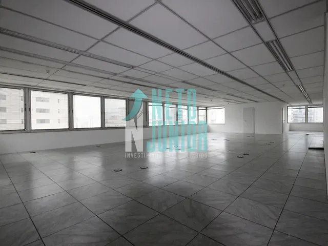 Conjunto com 133m², à venda ou para alugar, no bairro Itaim Bibi em São Paulo