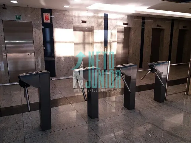 Conjunto com 182m², para alugar, no bairro Cidade Monções em São Paulo