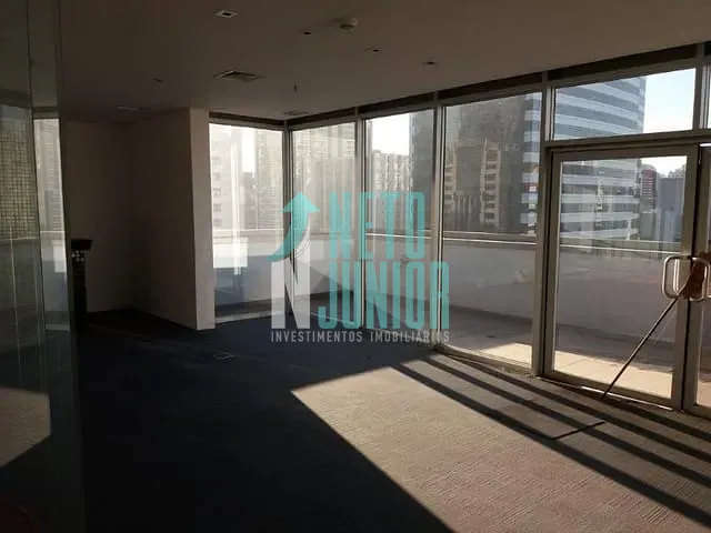 Conjunto com 182m², para alugar, no bairro Cidade Monções em São Paulo