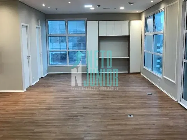Conjunto com 91m², para alugar, no bairro Vila Cordeiro em São Paulo