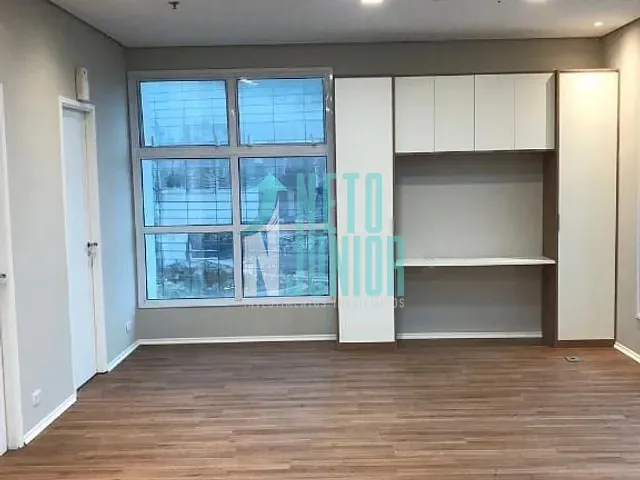 Conjunto com 91m², para alugar, no bairro Vila Cordeiro em São Paulo