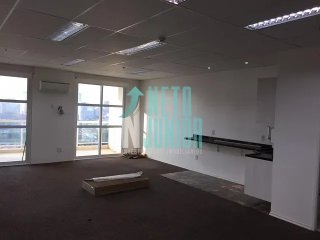 Conjunto com 75m², para alugar, no bairro Vila Cordeiro em São Paulo