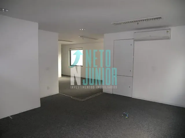 Conjunto com 90m², para alugar, no bairro Jardim Paulista em São Paulo