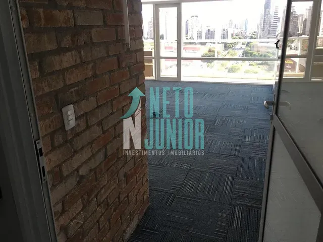 Conjunto comercial com 42m², para alugar, no bairro Itaim Bibi em São Paulo